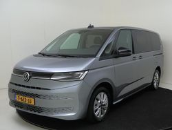 Grijs Gebruikt 2023 VW Multivan Style Van | € 52.950 (Goede deal)