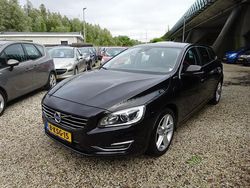 Zwart Gebruikt 2013 Volvo V60 Summum Stationwagen | € 9.995 (Iets duurder)