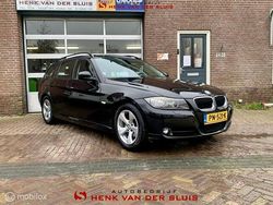 Zwart Gebruikt 2009 BMW 318 Stationwagen | € 6.450 (Eerlijke prijs)