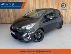 Zwart Gebruikt 2018 Toyota Yaris Hatchback | € 12.950 (Eerlijke prijs)