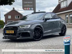 Grijs, metallic lak Gebruikt 2018 Audi RS3 Hatchback | € 42.500 (Iets duurder)