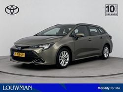 Groen Gebruikt 2023 Toyota Corolla Hybrid Active Stationwagen | € 25.445 (Iets duurder)
