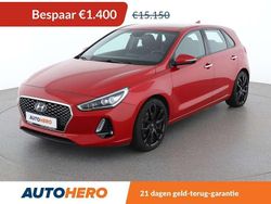Rood Gebruikt 2017 Hyundai i30 Trend Hatchback | € 13.949 (Eerlijke prijs)