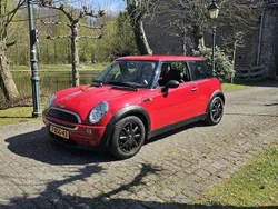 Rood Gebruikt 2002 Mini ONE Salt Hatchback | € 1.850 (Eerlijke prijs)