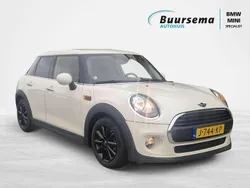 Wit Gebruikt 2016 Mini ONE Pepper Hatchback | € 9.950 (Eerlijke prijs)
