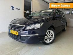 Blauw, metallic lak Gebruikt 2015 Peugeot 308 Stationwagen | € 4.795 (Iets duurder)