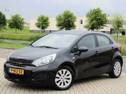 Zwart Gebruikt 2012 Kia Rio Comfort Hatchback | € 6.999 (Eerlijke prijs)