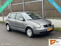 Grijs Gebruikt 2005 VW Polo Hatchback | € 1.650 (Goede deal)