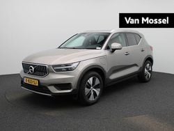 Grijs (metallic) Gebruikt 2021 Volvo XC40 Inscription SUV | € 32.900 (Eerlijke prijs)