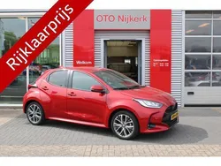 Rood Gebruikt 2024 Toyota Yaris Executive Hatchback | € 29.900 (Goede deal)
