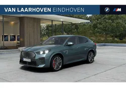 Groen Nieuw 2025 BMW iX2 M Sport SUV | € 58.659 (Goede deal)
