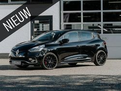 Zwart Gebruikt 2017 Renault Clio IV R.S. Hatchback | € 17.950 (Eerlijke prijs)