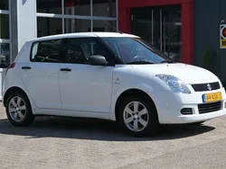 Wit Gebruikt 2007 Suzuki Swift Hatchback | € 4.400