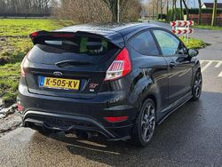 Zwart Gebruikt 2016 Ford Fiesta ST Hatchback | € 8.000 (Super prijs)