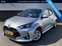 Zilver Gebruikt 2022 Toyota Yaris Business Edition Hatchback | € 20.900 (Eerlijke prijs)