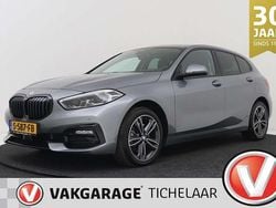 Grijs Gebruikt 2023 BMW 118 Basis Hatchback | € 25.899 (Goede deal)