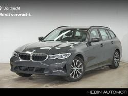 Grijs Gebruikt 2021 BMW 330 Stationwagen | € 33.895 (Eerlijke prijs)