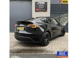 Zwart Gebruikt 2024 Tesla Model Y RWD SUV | € 36.999 (Eerlijke prijs)
