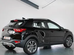 Zwart Gebruikt 2019 Kia Stonic SUV | € 16.896 (Eerlijke prijs)