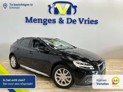 Zwart Gebruikt 2020 Volvo V40 CC Stationwagen | € 19.695 (Eerlijke prijs)