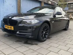 Zwart Gebruikt 2016 BMW 520 Luxury Line Sedan | € 16.599 (Eerlijke prijs)