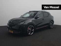 Zwart Gebruikt 2025 Alfa Romeo Junior Veloce SUV | € 41.440 (Eerlijke prijs)