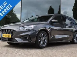 Grijs Gebruikt 2020 Ford Focus ST-Line Stationwagen | € 14.850 (Eerlijke prijs)
