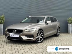 Grijs Gebruikt 2019 Volvo V60 Momentum Stationwagen | € 30.895 (Goede deal)