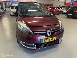 Rood Gebruikt 2012 Renault Scénic III Privilege MPV | € 6.500 (Eerlijke prijs)