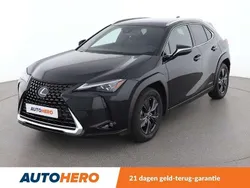 Zwart Gebruikt 2019 Lexus UX 250h E-FOUR Luxury Line SUV | € 26.149