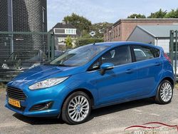 Blauw Gebruikt 2013 Ford Fiesta Titanium Hatchback | € 6.450 (Eerlijke prijs)