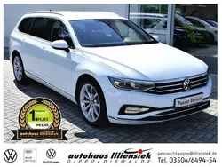 Wit Gebruikt 2023 VW Passat Elegance Stationwagen | € 42.882 (Eerlijke prijs)