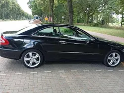 Zwart Gebruikt 2003 Mercedes CLK200 Elegance Coupé | € 2.200