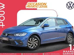 Blauw Gebruikt 2023 VW Polo Life Hatchback | € 23.900 (Eerlijke prijs)