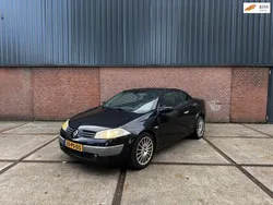Zwart Gebruikt 2004 Renault Mégane Cabriolet Luxe Cabriolet | € 1.799 (Goede deal)