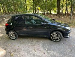 Zwart Gebruikt 2002 Peugeot 206 GTi Hatchback | € 1.750 (Eerlijke prijs)