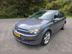 Grijs Gebruikt 2004 Opel Astra Sport Hatchback | € 2.250 (Duur)