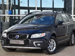 Zwart, metallic lak Gebruikt 2015 Volvo XC70 Standard SUV | € 9.750 (Eerlijke prijs)