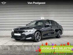 Saphirschwarz metallic (zwart metallic) Gebruikt 2024 BMW 330e M Sport Sedan | € 69.900