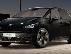 Zwart, metallic lak Gebruikt 2025 Cupra Born Hatchback | € 38.990 (Duur)