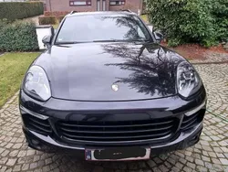 Zwart Gebruikt 2016 Porsche Cayenne SUV | € 29.900 (Eerlijke prijs)