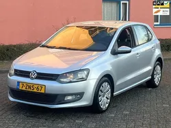 Grijs Gebruikt 2013 VW Polo Highline Hatchback | € 6.949 (Eerlijke prijs)