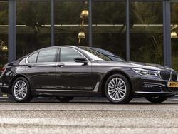 Bruin Gebruikt 2018 BMW 750 Executive Sedan | € 39.950