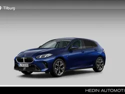 Blauw, metallic lak Gebruikt 2025 BMW 120 M Sport Hatchback | € 45.880
