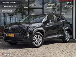 Zwart Gebruikt 2024 Toyota Yaris Cross Active SUV | € 27.995 (Eerlijke prijs)
