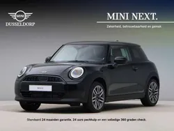 Zwart Gebruikt 2024 Mini Cooper Classic Hatchback | € 29.450 (Iets duurder)