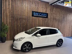 Wit Gebruikt 2013 Peugeot 208 Active Hatchback | € 5.499 (Eerlijke prijs)