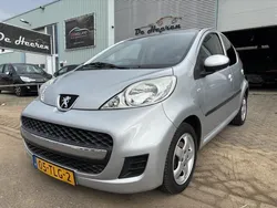 Grijs Gebruikt 2012 Peugeot 107 Hatchback | € 3.490 (Eerlijke prijs)