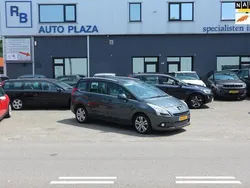 Grijs Gebruikt 2012 Peugeot 5008 Active MPV | € 1.950 (Super prijs)