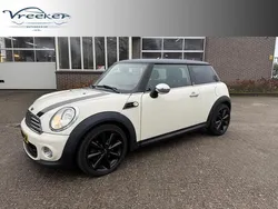 Wit Gebruikt 2013 Mini ONE Hatchback | € 7.445 (Eerlijke prijs)